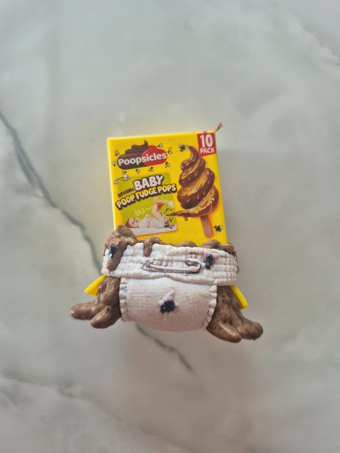 Mega gross mini