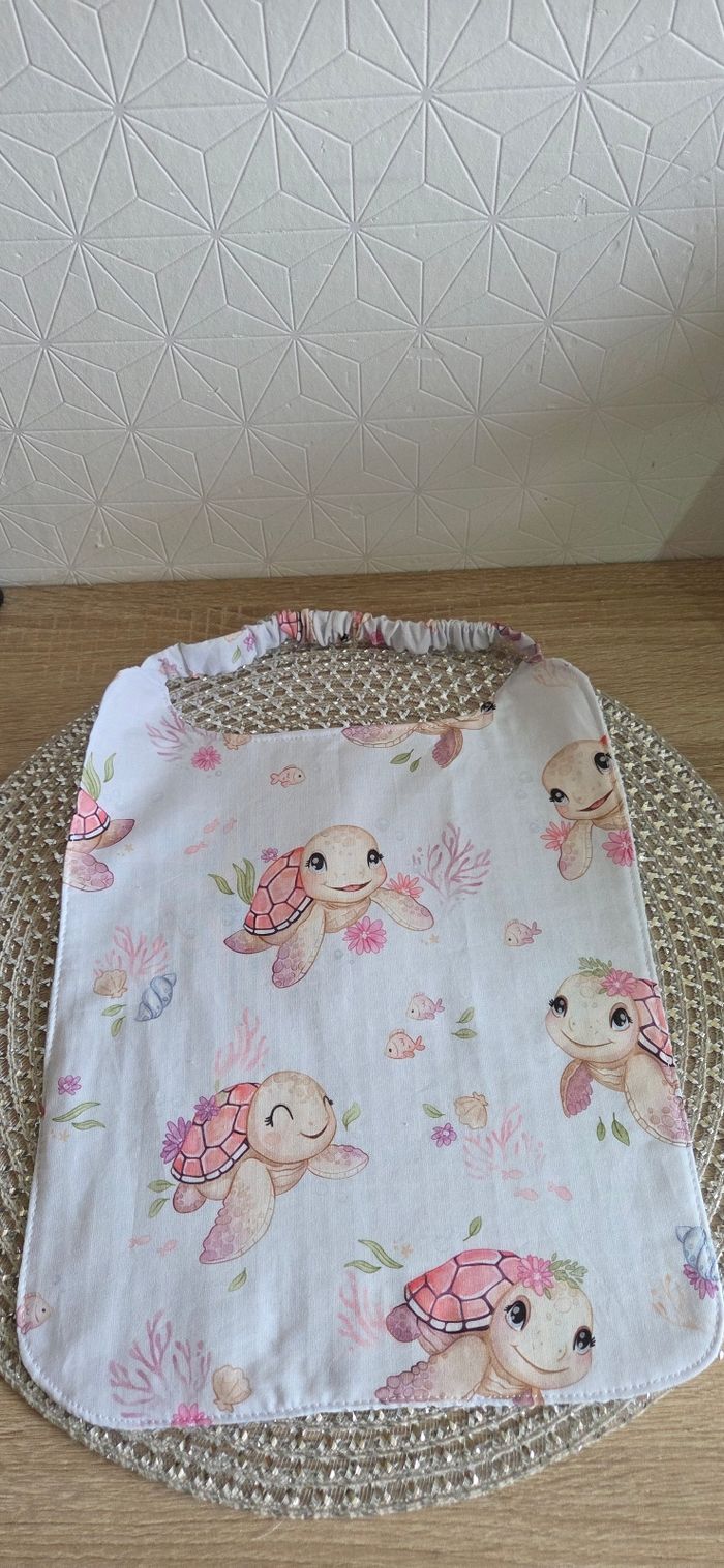 Bavoir élastique - photo numéro 3