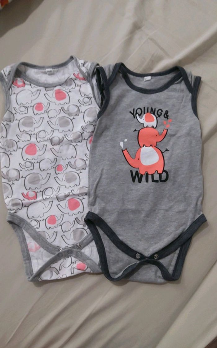 Lot de 2 bodies sans Manche