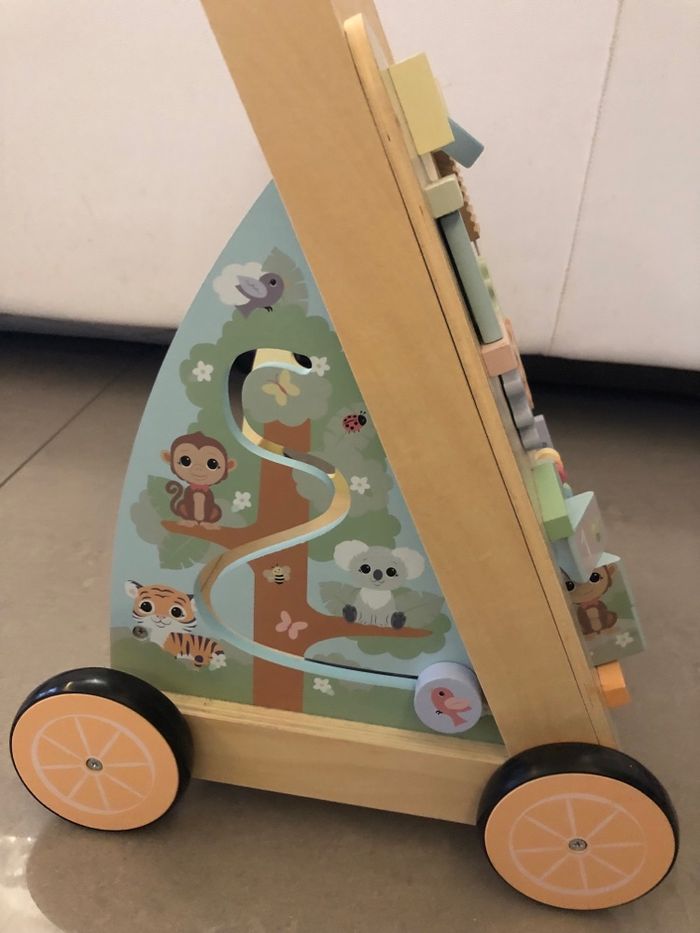 Trotteur bébé bois - photo numéro 2