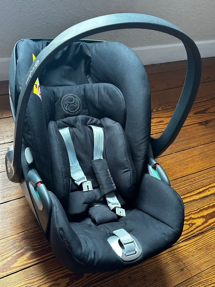 Trio PRIAM POUSSETTE CYBEX (châssis, Nacelle et siège aussi) - photo numéro 3