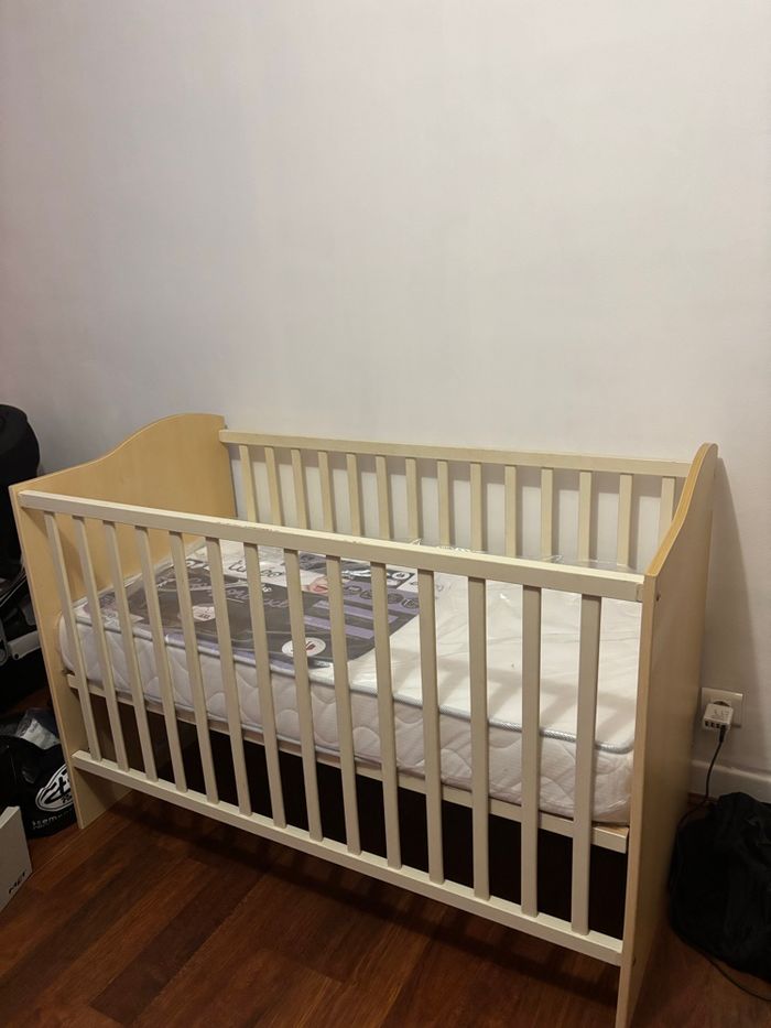 Lit bébé - photo numéro 2