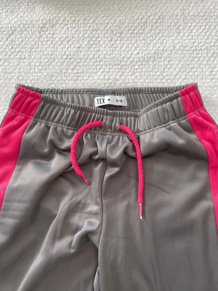 Ensemble de survêtement gris et rose fille Tex 5-6 ans - photo numéro 4