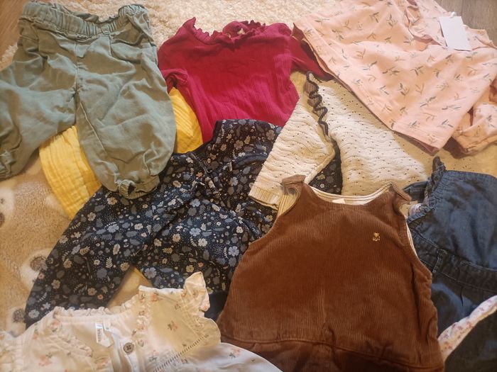 Lot de vêtements - photo numéro 2
