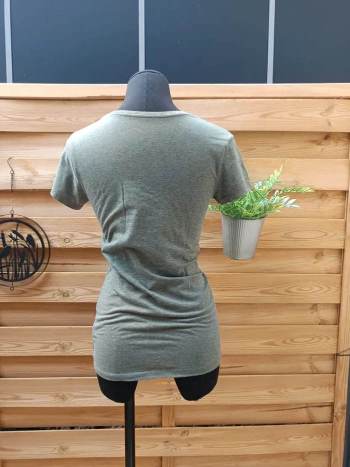 T-shirt taille 36 - photo numéro 4