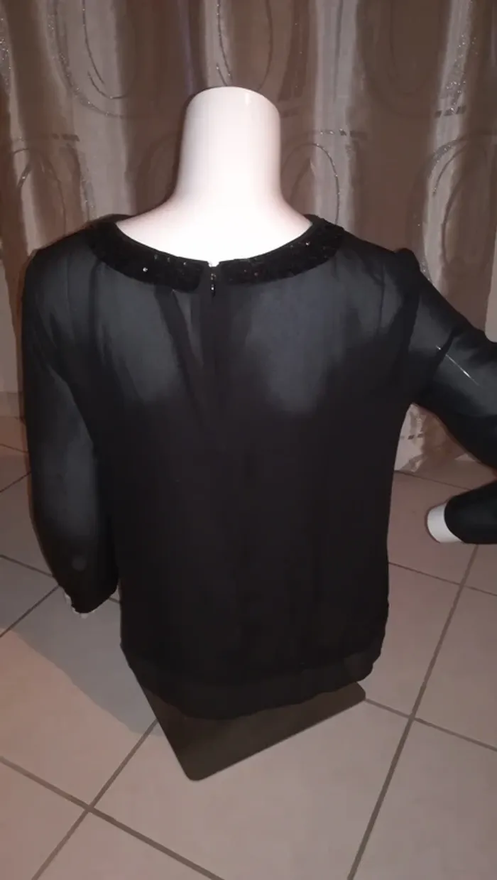 Blouse noire col strass - photo numéro 2