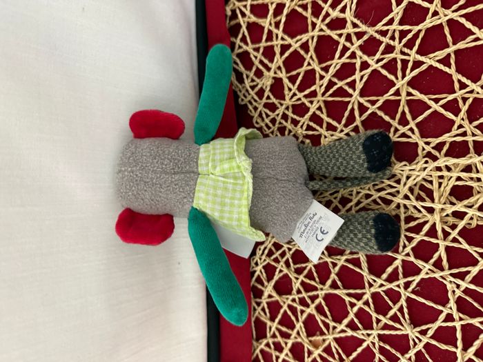 Peluche éléphant Moulin Roty collier à pois, bras verts - photo numéro 5