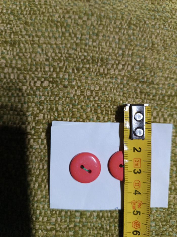 Lot 2 boutons fuchsia 1.3 cm - photo numéro 2