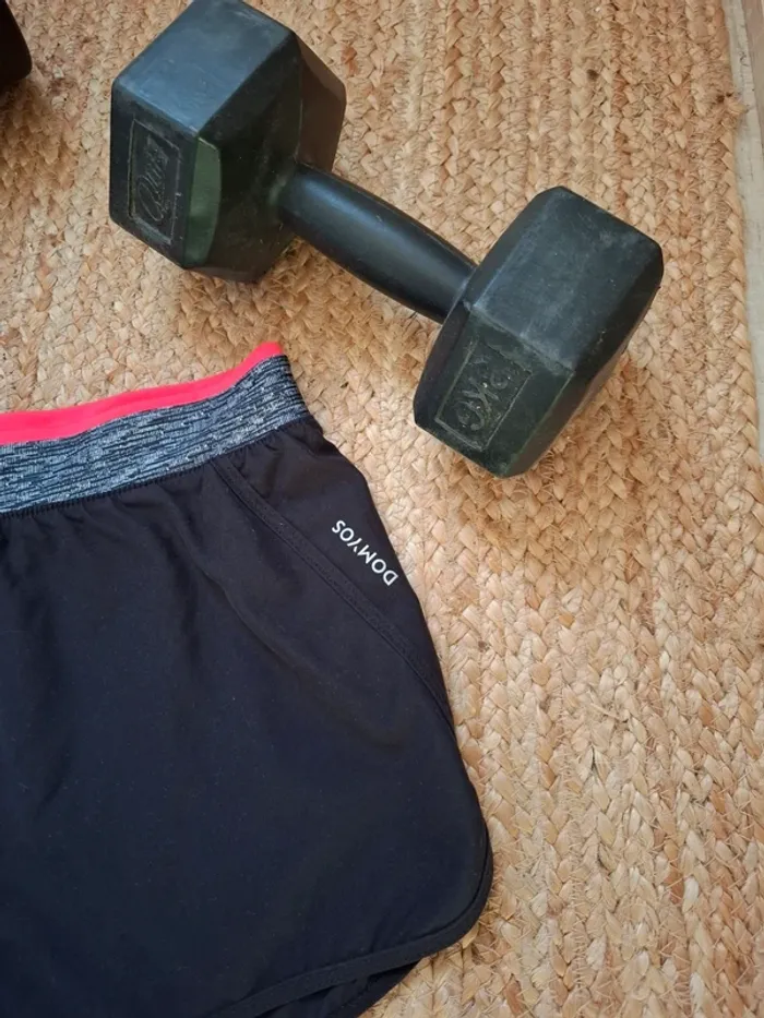 Short de sport noir Domyos T 38 - photo numéro 2
