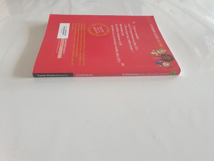 Gros livre 3 histoires Je suis en CE1 - photo numéro 3
