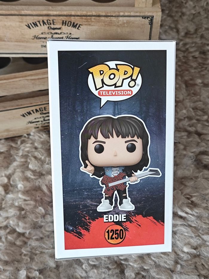 Funko Pop Stranger Things Eddie 1250 Special Edition - photo numéro 4