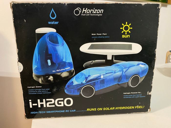 Voiture télécommandée fonctionne à l’eau - photo numéro 2