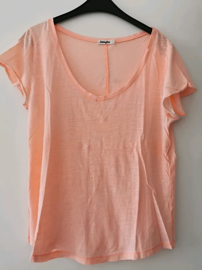 T shirt orange