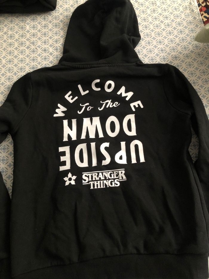 Sweat stranger things - photo numéro 2