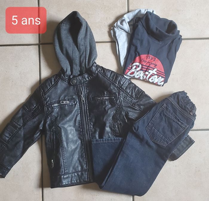 Lot Vêtements Garçon  5 ans