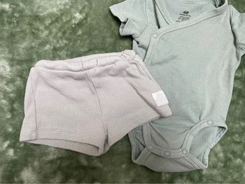 Ensemble gaufrée vert