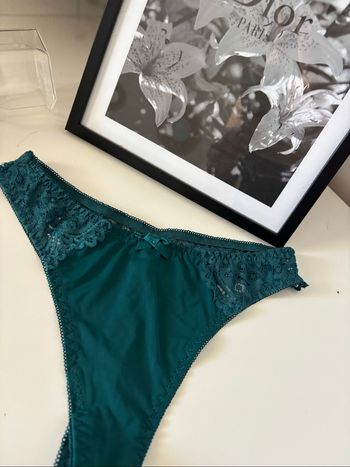 String  dentelle bleu
