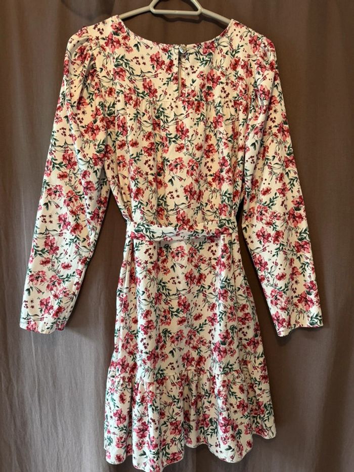 Robe fleurie - photo numéro 5