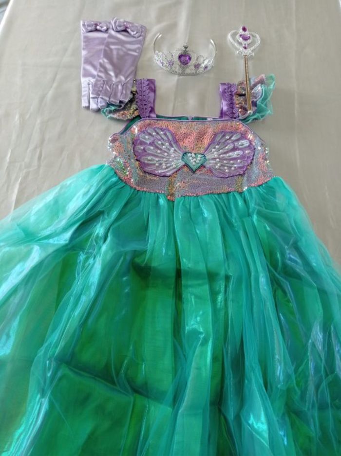Déguisement robe sirène coquillage et accessoires 5ans