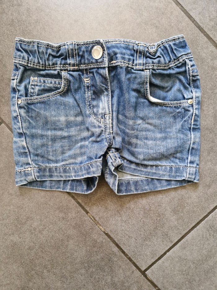 Short 👧 - photo numéro 2