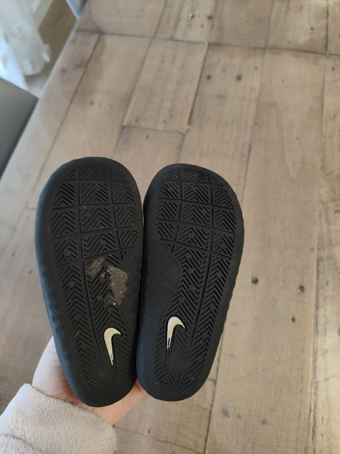 Sandales nike - photo numéro 2