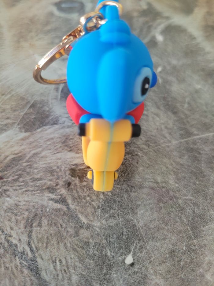 Porte clé stitch Disney neuf - photo numéro 2