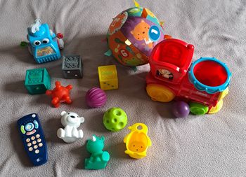 Lot de jouets 