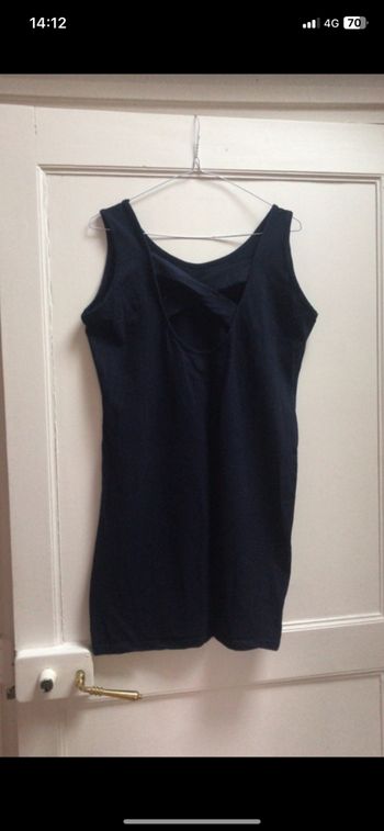 Joli robe marine taille 42