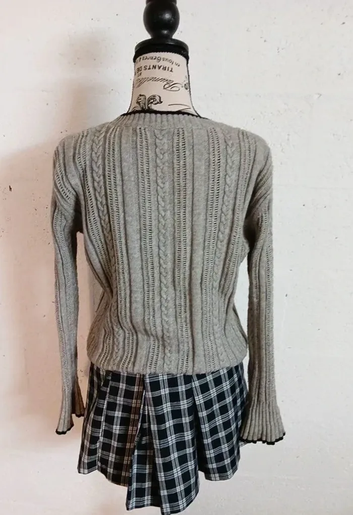 🩶 Pull gris torsadé – Ray Tricot – Taille 38/40 – Très bon état - photo numéro 2