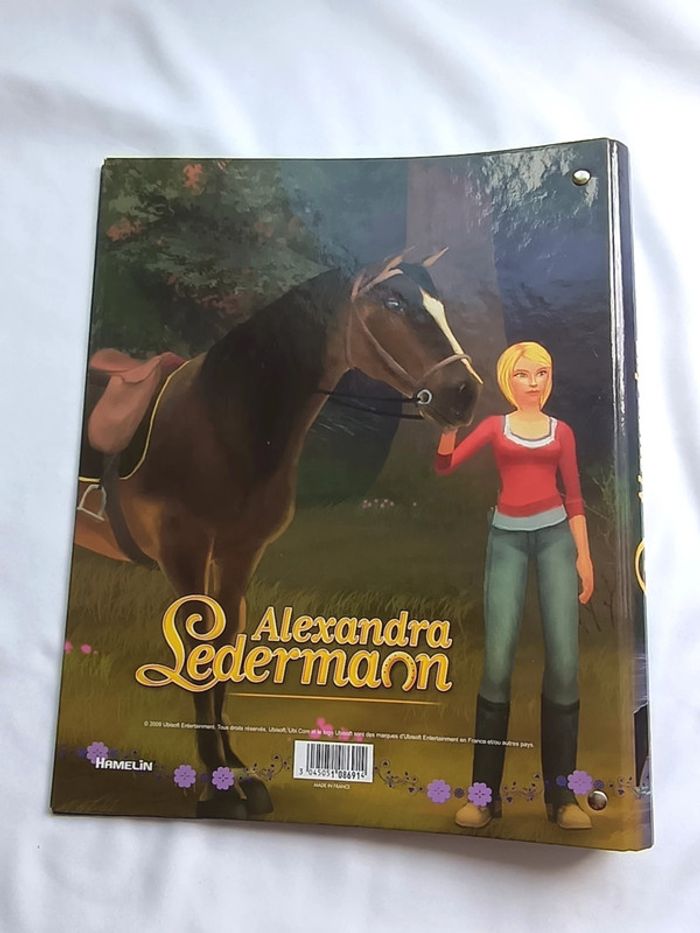 classeur Alexandra Ledermann NEUF - photo numéro 4