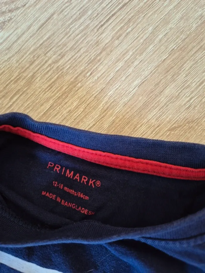 Tshirt Primark 18 mois - photo numéro 2