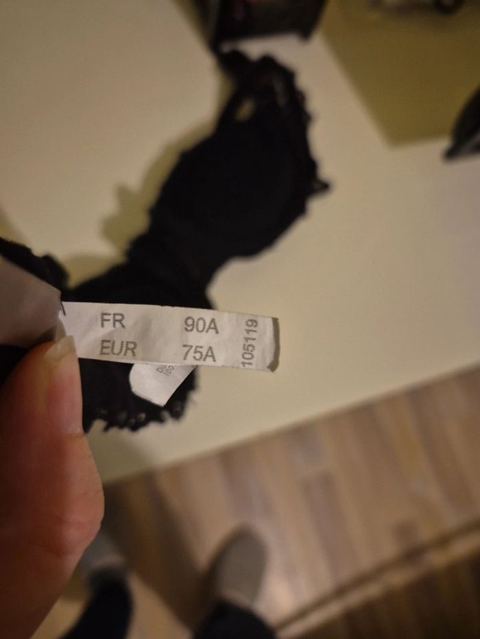 Soutien gorge - photo numéro 3