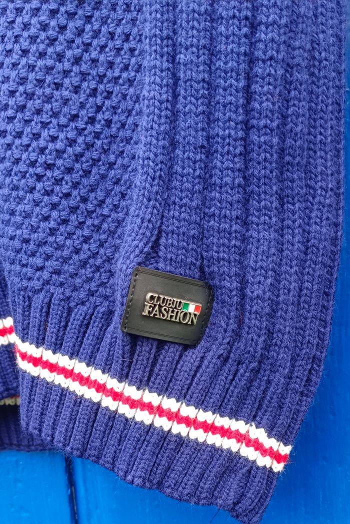 Gros pull Club ju Taille L - photo numéro 5