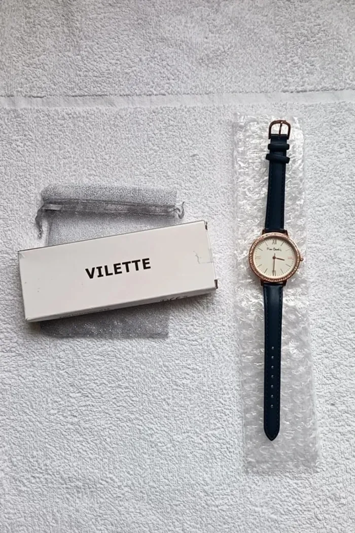 montre Pierre Cardin femme NEUF - photo numéro 2
