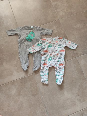 Lot 2 pijamas légers