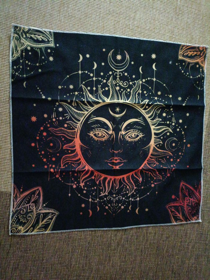 Nappe Mystique – Tapis de Tirage Tarot & Oracle, Ambiance Ésotérique