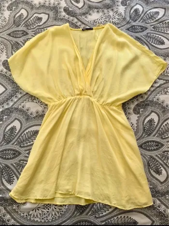 Robe d’été jaune