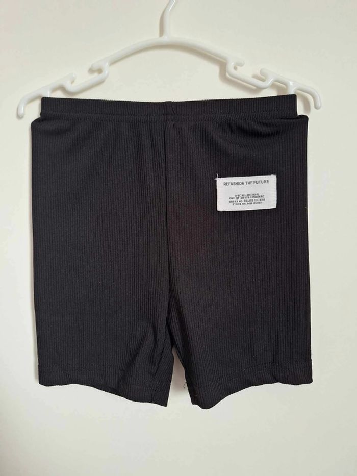 Short de sport - Shein - 4ans