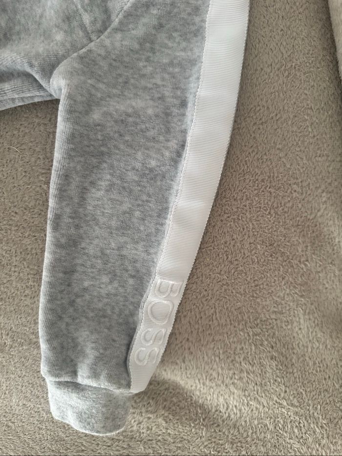 Survêtement peau de pêche gris boss mixte 9M - photo numéro 4