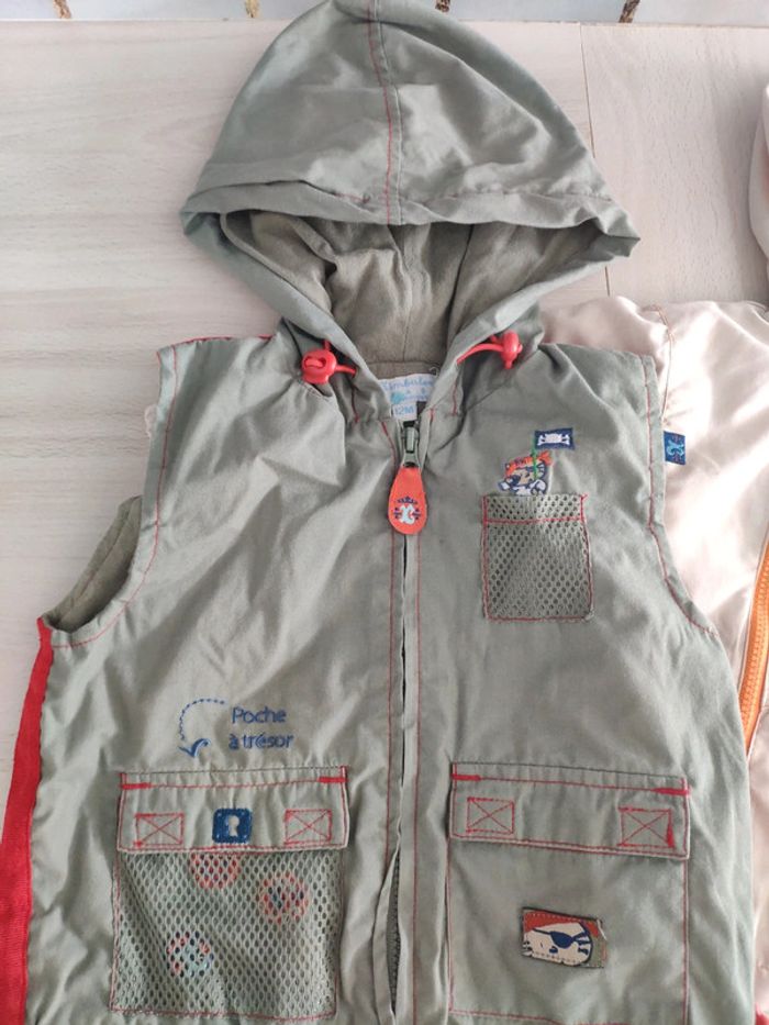 Deux vestes été garçon légères avec capuche 12 mois - photo numéro 2
