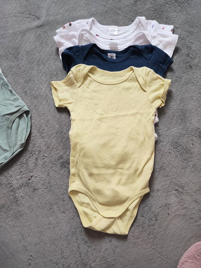 Lot de 6 bodies 24 mois (86 cm) - photo numéro 5