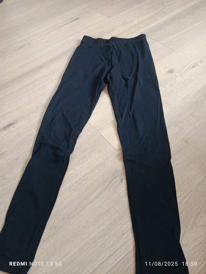 Magnifique legging h&M d'hiver taille 12 ans noir