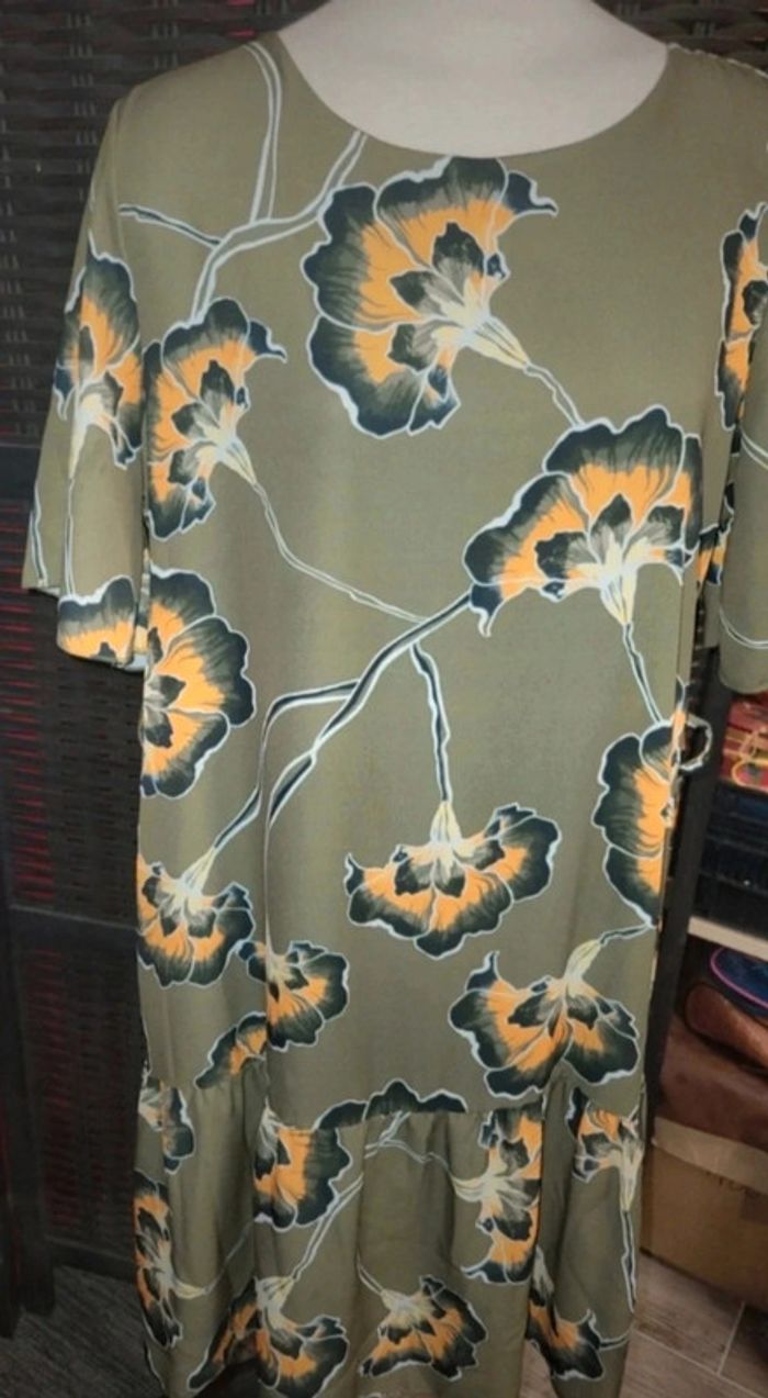 Robe d'été fleurie 44/46 - photo numéro 3