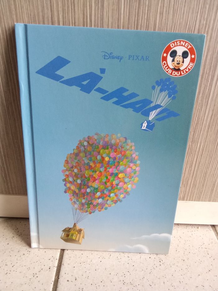 Livre Disney club du livre là haut pixar