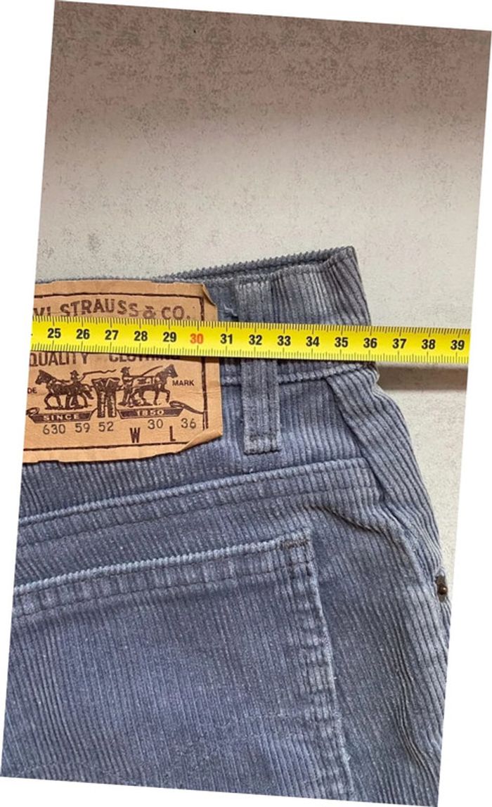 Short en velours gris Levi's 630 rework W30 - photo numéro 5