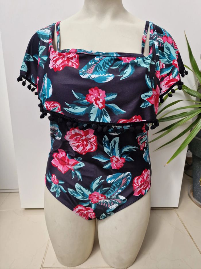 Maillot de Bain Tankini Une Piece Col Bateau Pompons Fleurs Taille 2XL 48 - photo numéro 2