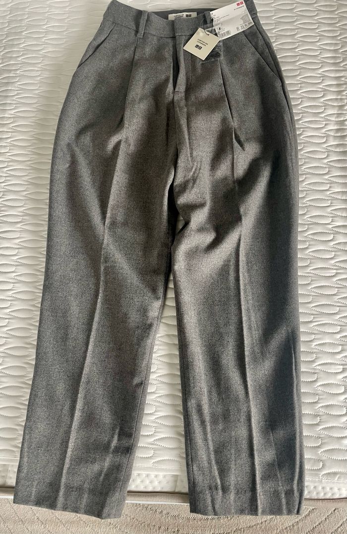 Pantalon fuselé et plissé en tweed Uniqlo Gris Neuf