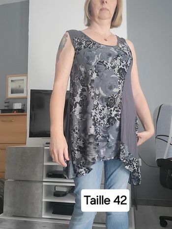 🟣 Tunique Grise en 42🟣