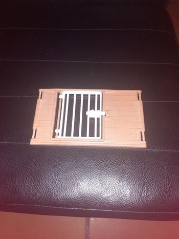 Mur avec porte pour abri zoo playmobil