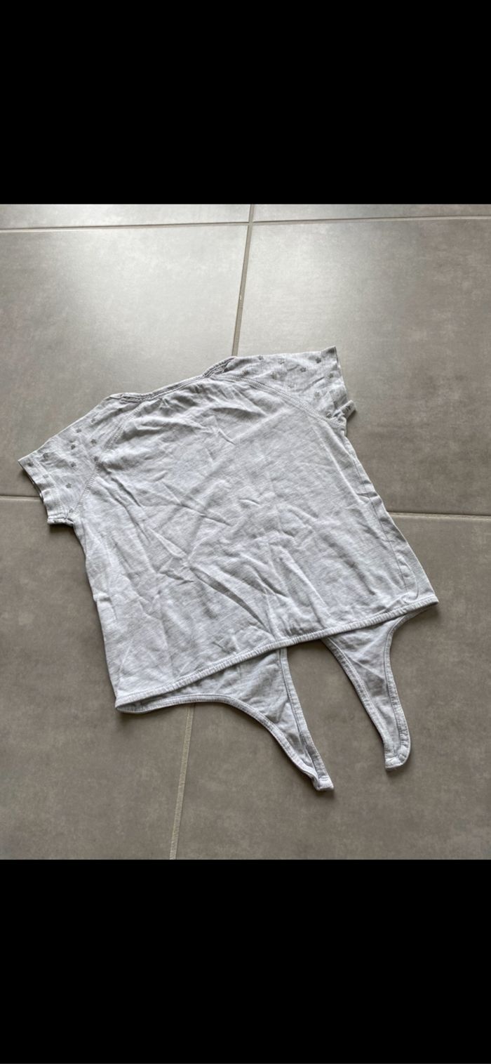 Tee shirt manches courtes Kiabi 6 ans - photo numéro 8